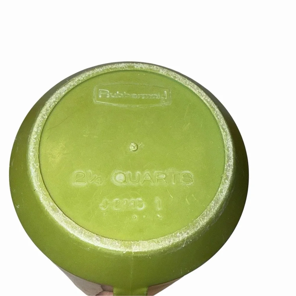 Rubbermaid 82826 tea fully